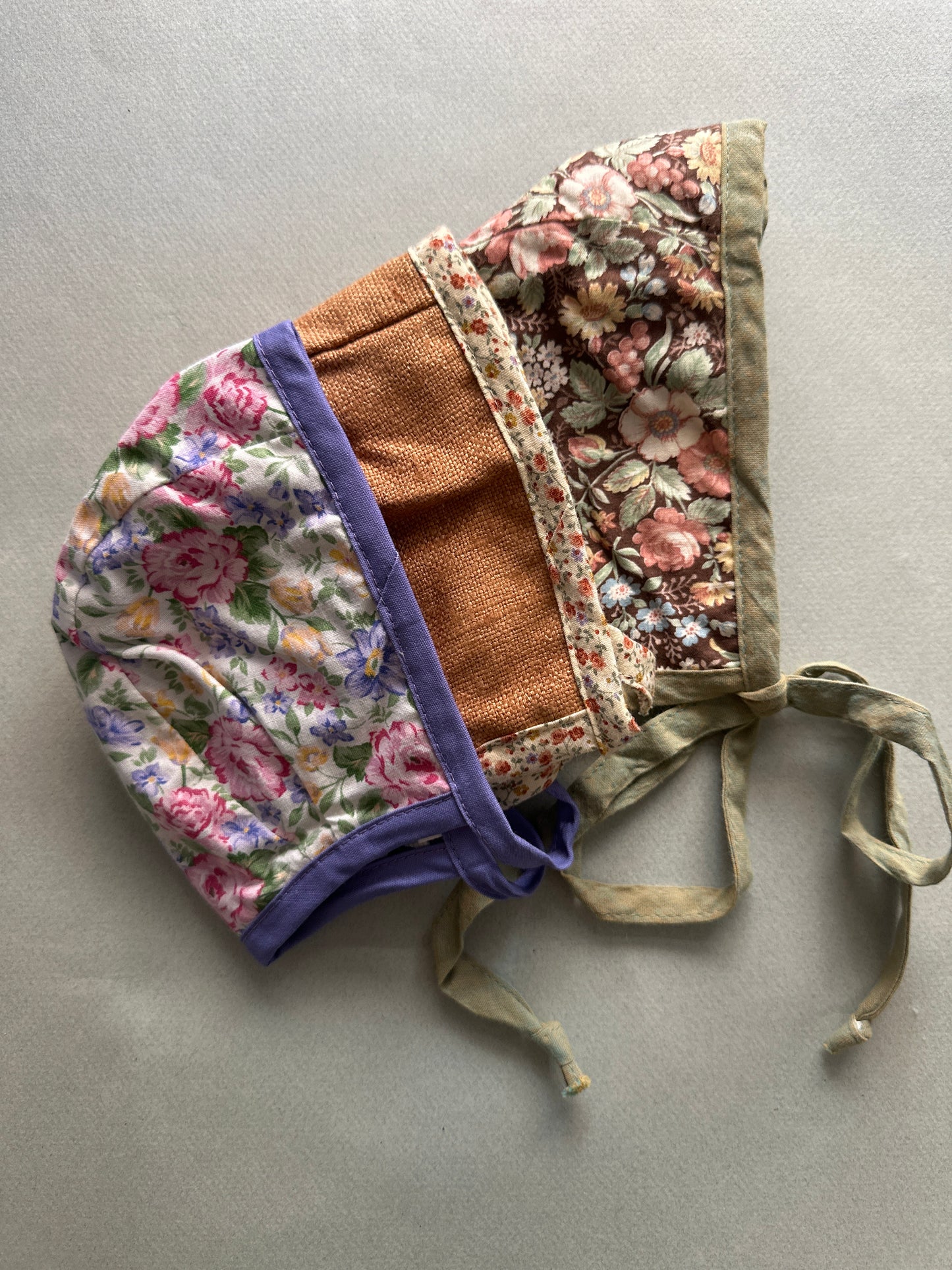 3 bonnets - NB, 0-3 & 3-6- Closet Sale 056