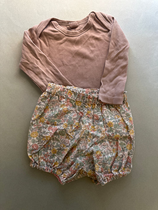 Onesie & bloomers - 12 -18 months- Closet Sale 20