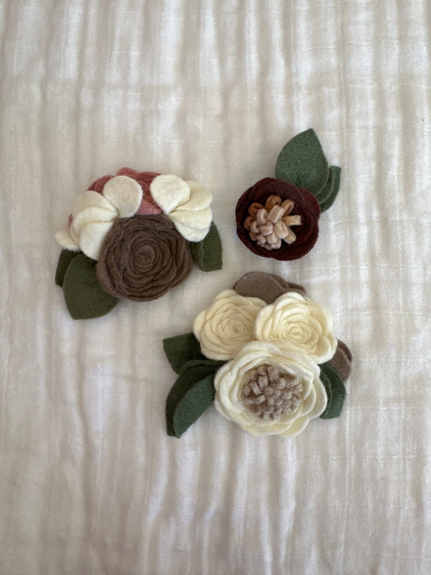 3 felt flower blooms - clips - Closet Sale 073