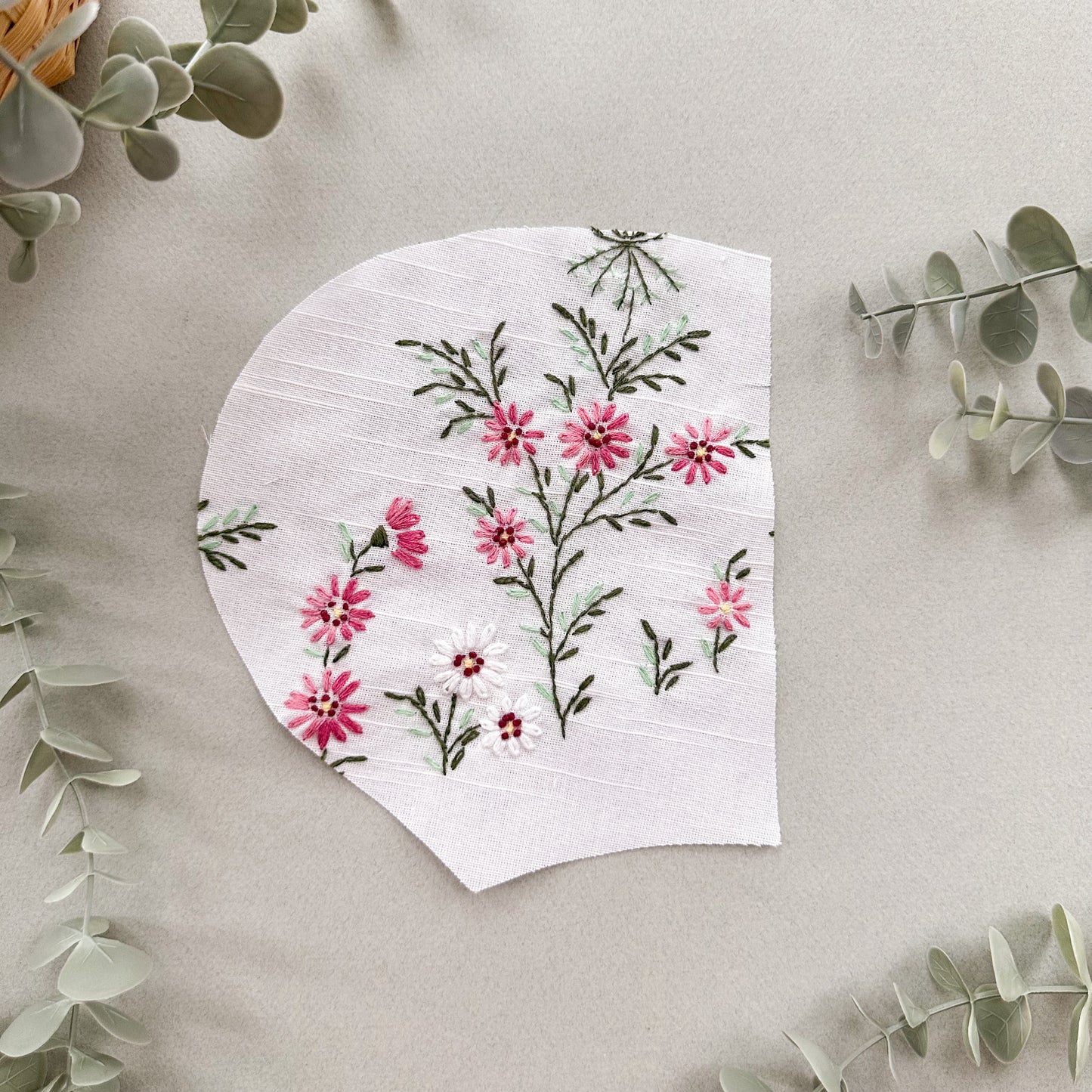 Spring Daisies  - Choose your size & trim